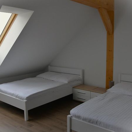 B&B Dom Z Bali Milkow  Luaran gambar