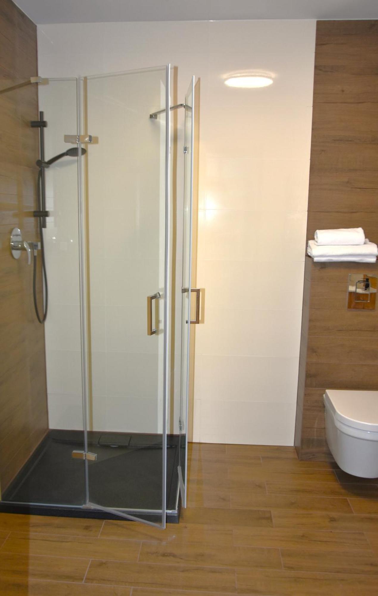 B&B Dom Z Bali Milkow  Luaran gambar