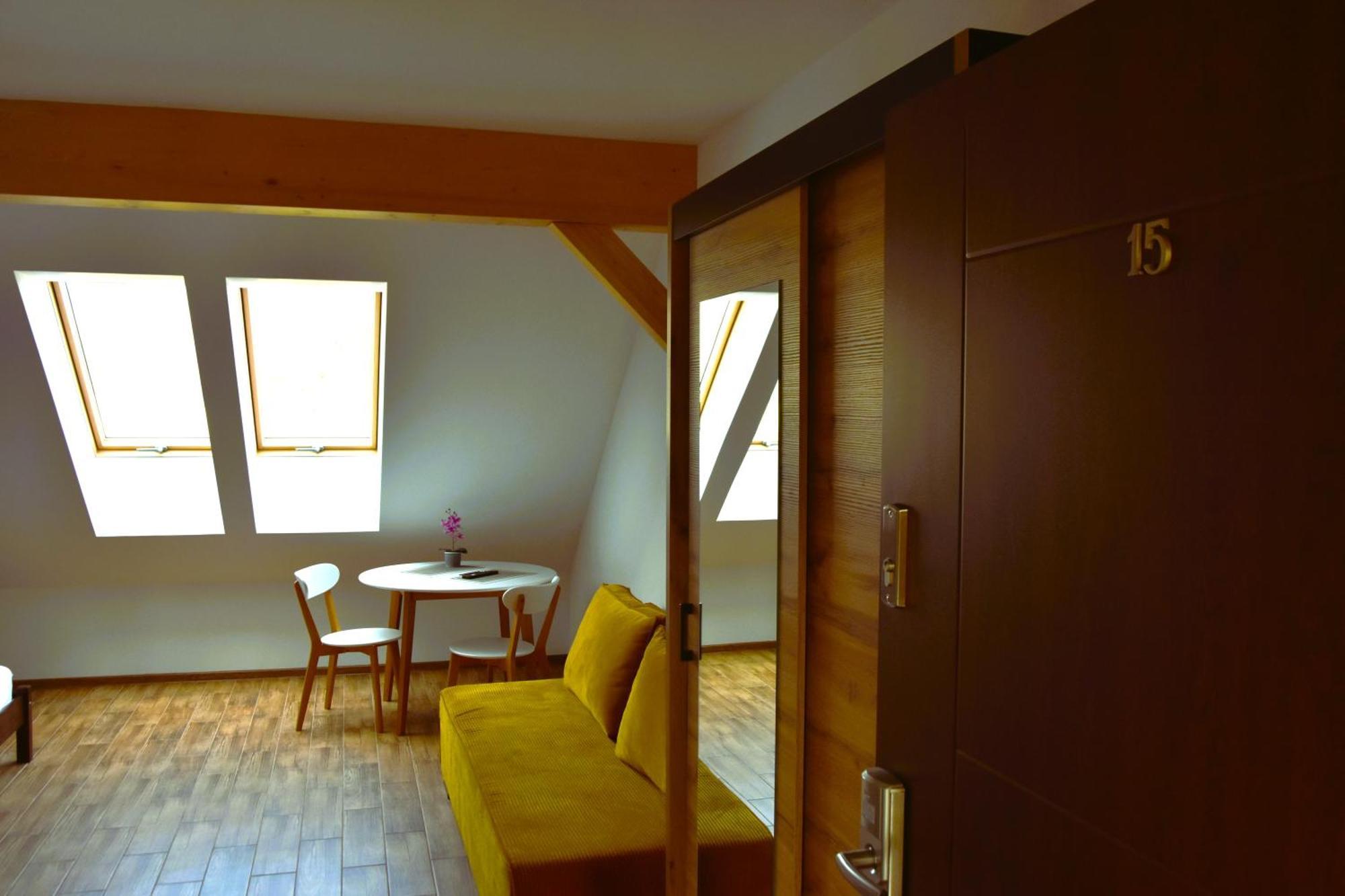B&B Dom Z Bali Milkow  Luaran gambar